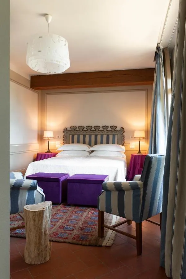 Hotel Torre A Cona Wine Estate San Donato in Collina Italien